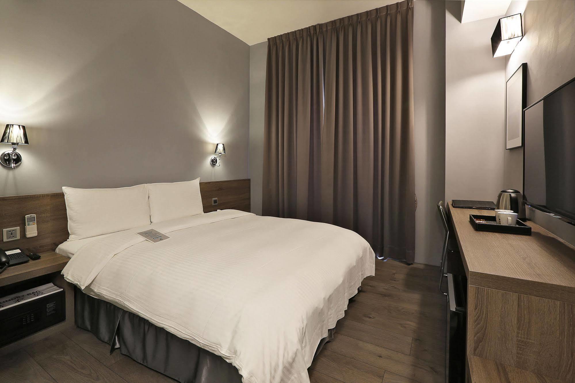 Miller Inn Тайджун Екстериор снимка